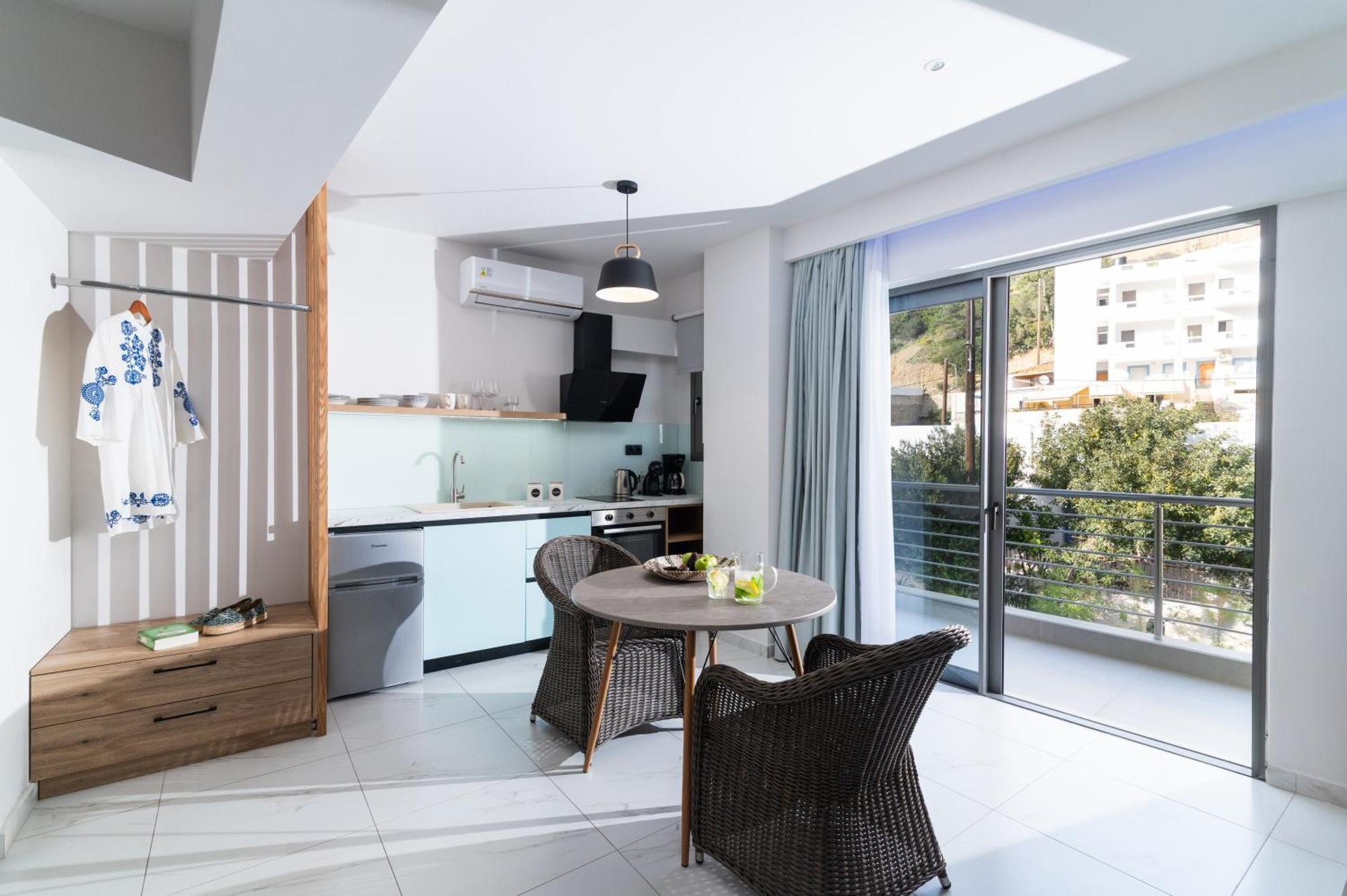Patric.Ko Aparthotel อาเยียกาลินี ภายนอก รูปภาพ